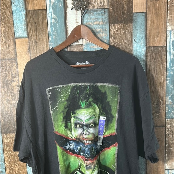 Men's joker Batman tshirt - Picture 2 of 10